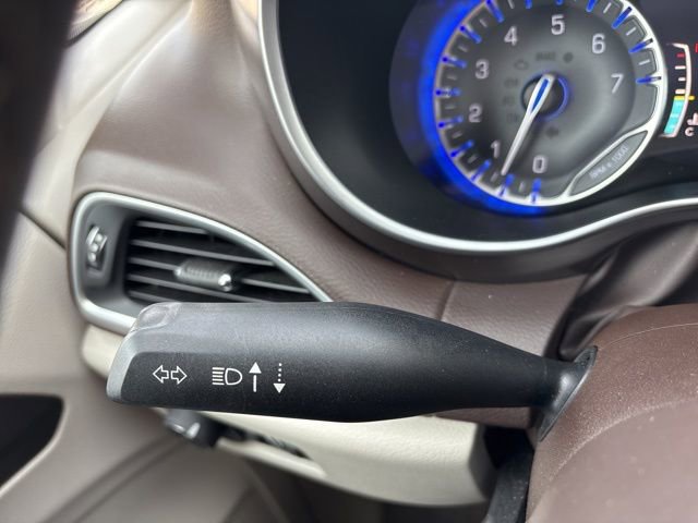 Used 2018 Chrysler Pacifica Touring-L Plus w/ Advanced Safetytec Group image 25