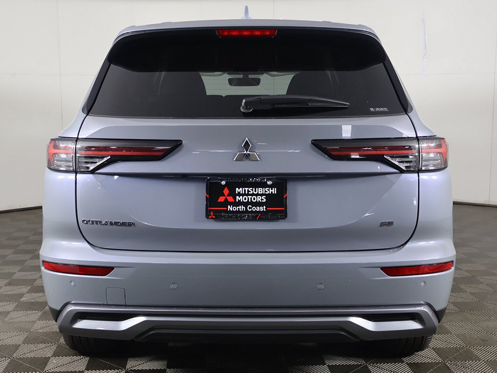 New 2026 Mitsubishi Outlander SE AWD/4WD image 13