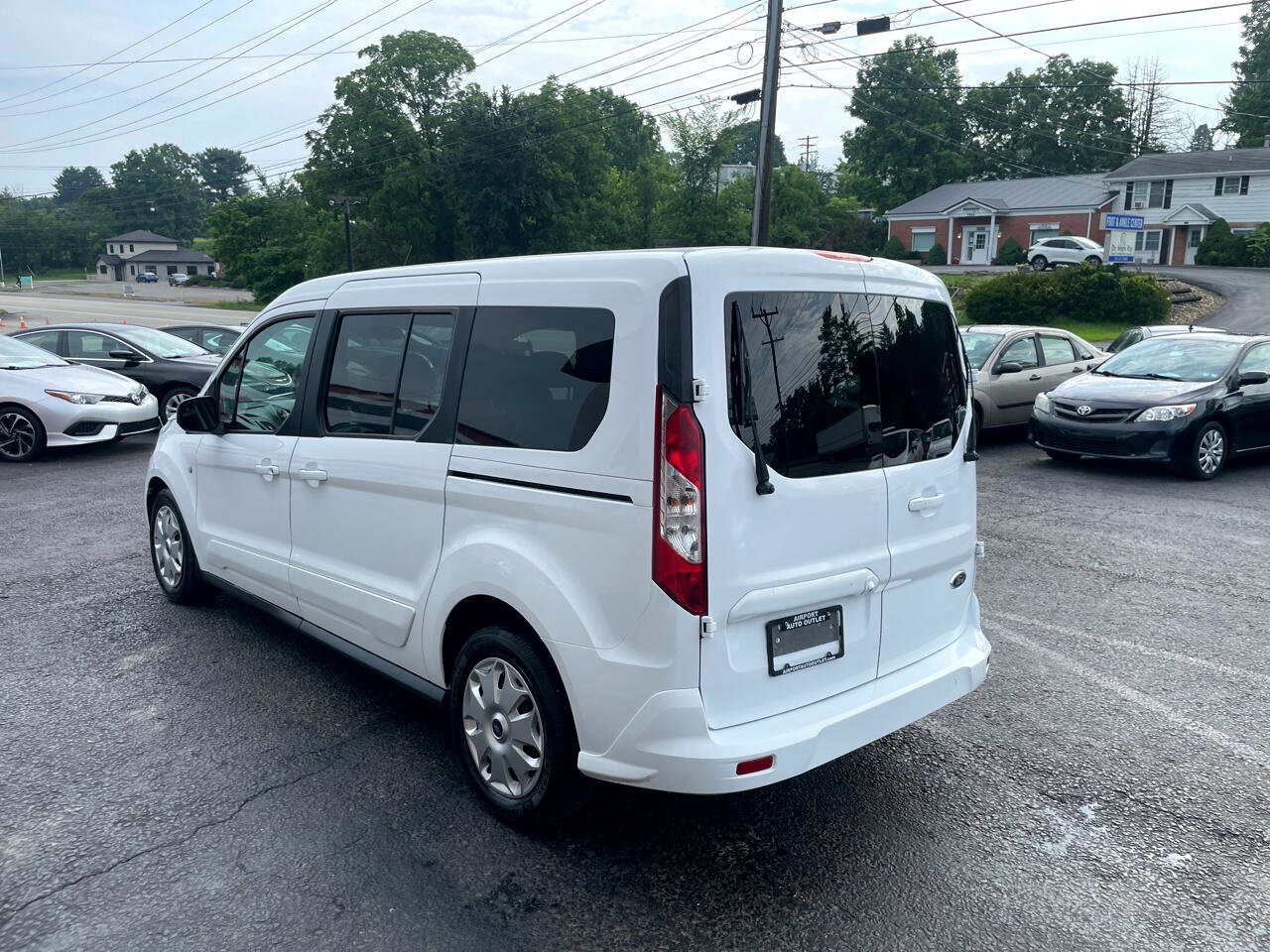 Used 2015 Ford Transit Connect XLT image 8
