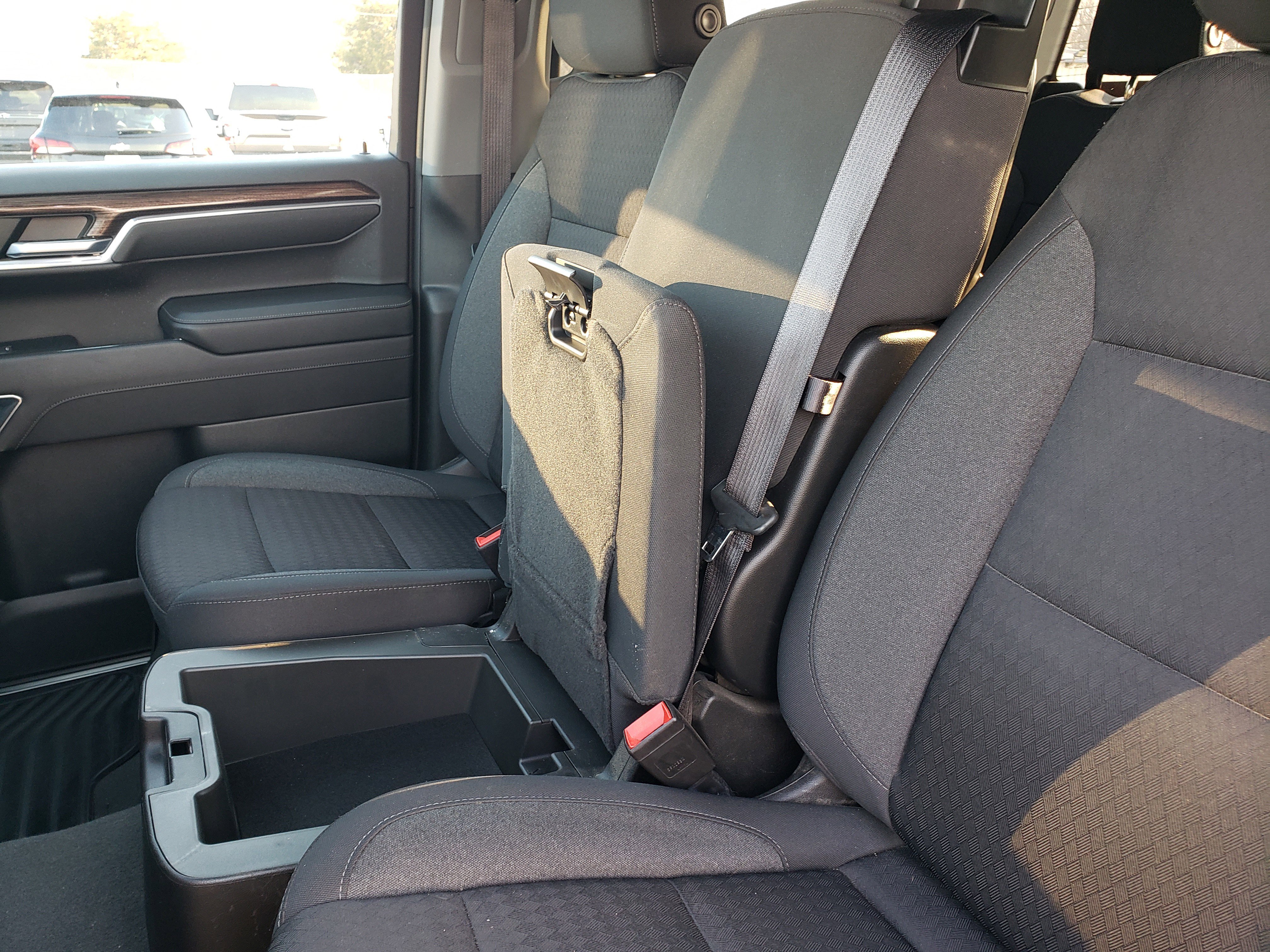 Used 2023 Chevrolet Silverado 1500 LT image 28