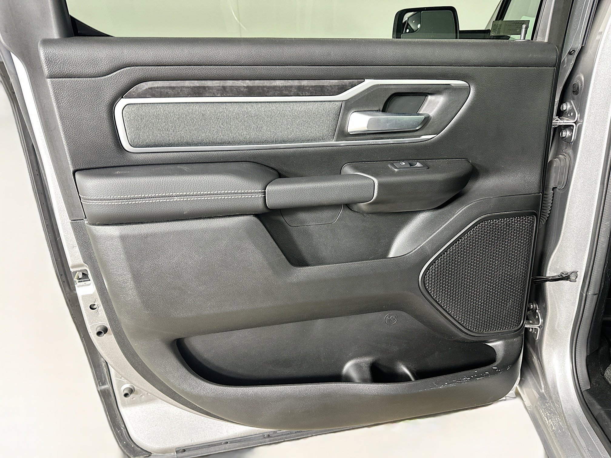 Used 2022 RAM 1500 Big Horn AWD/4WD image 25