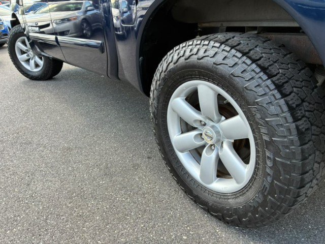 Used 2012 Nissan Titan SV w/ SV Value Truck Pkg RWD image 23