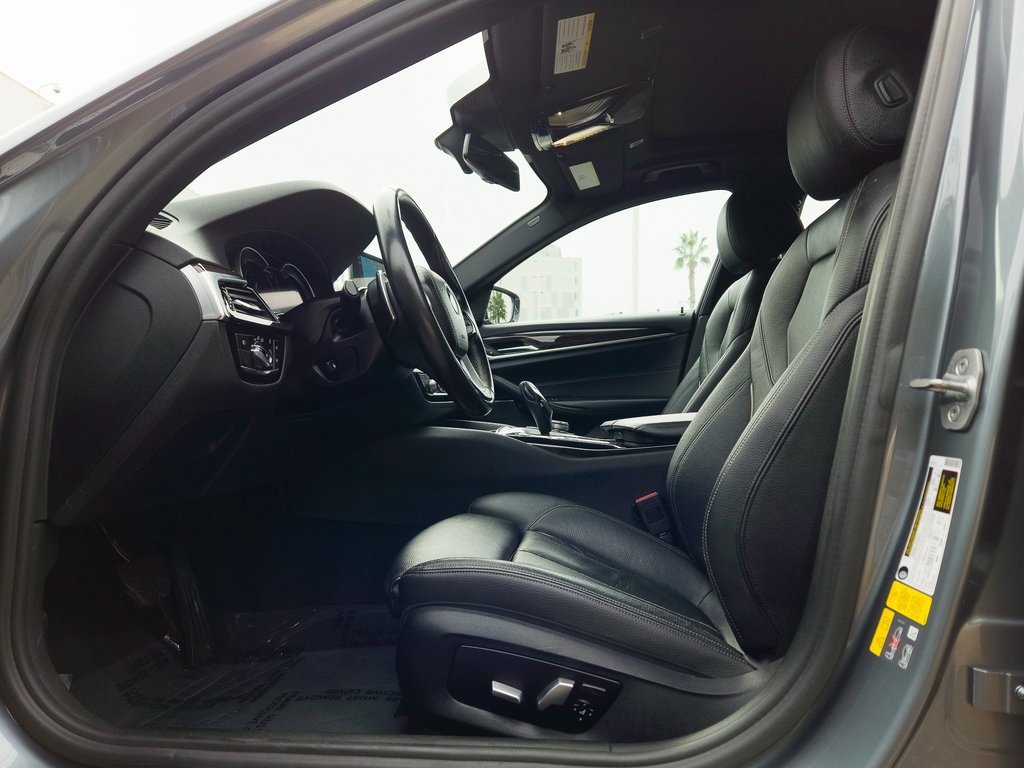 Used 2018 BMW 530e image 10