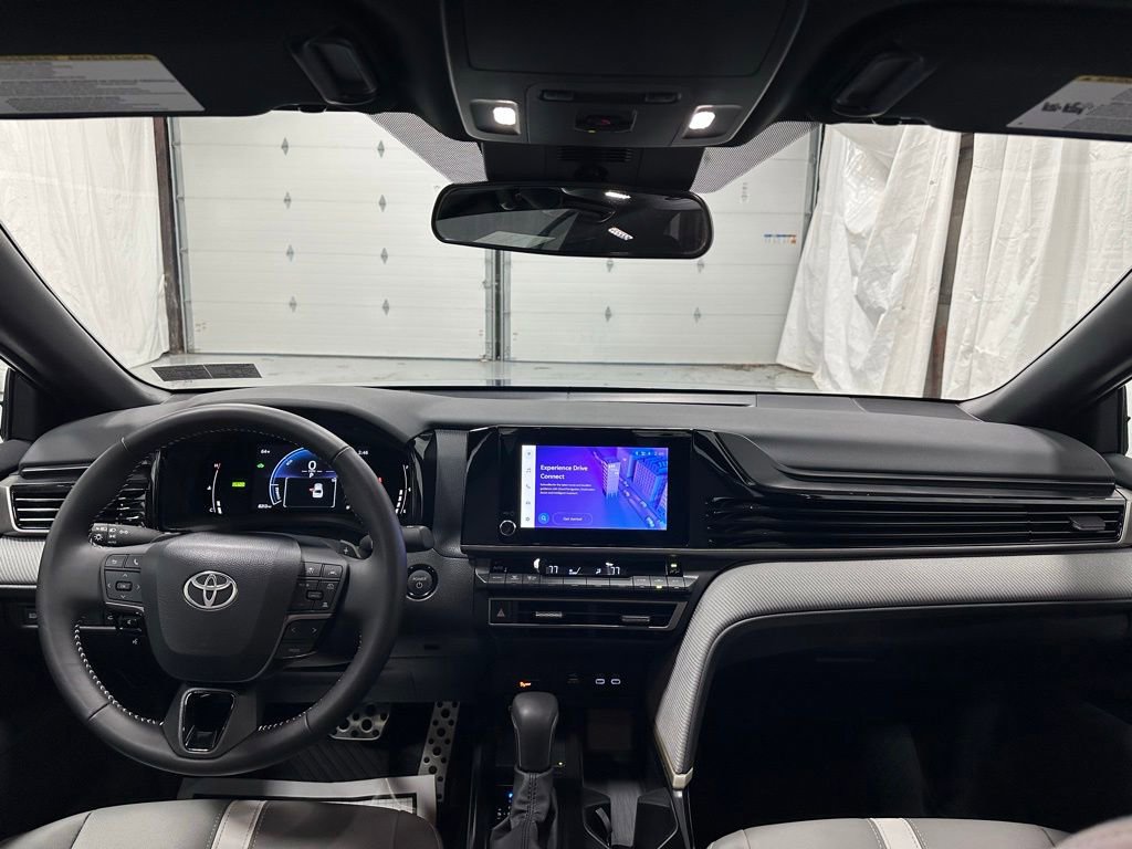 Used 2026 Toyota Camry SE FWD image 42