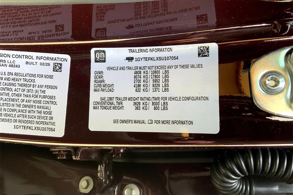 New 2025 Cadillac Escalade IQ Sport 2 w/ LPO, ONYX Package image 18