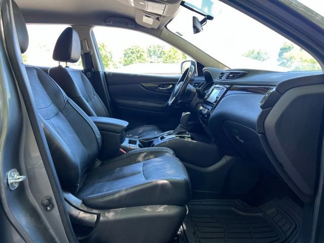 Used 2017 Nissan Rogue Sport SL AWD/4WD image 24