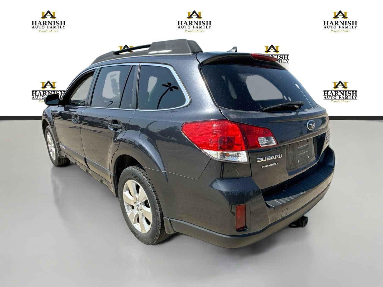 Used 2012 Subaru Outback 3.6R Limited w/ Moonroof Pkg AWD/4WD image 3