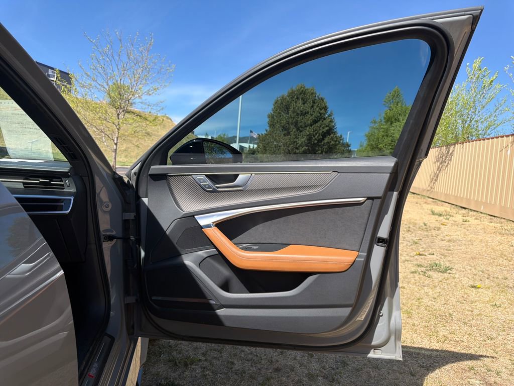 Used 2022 Audi RS 6 image 30