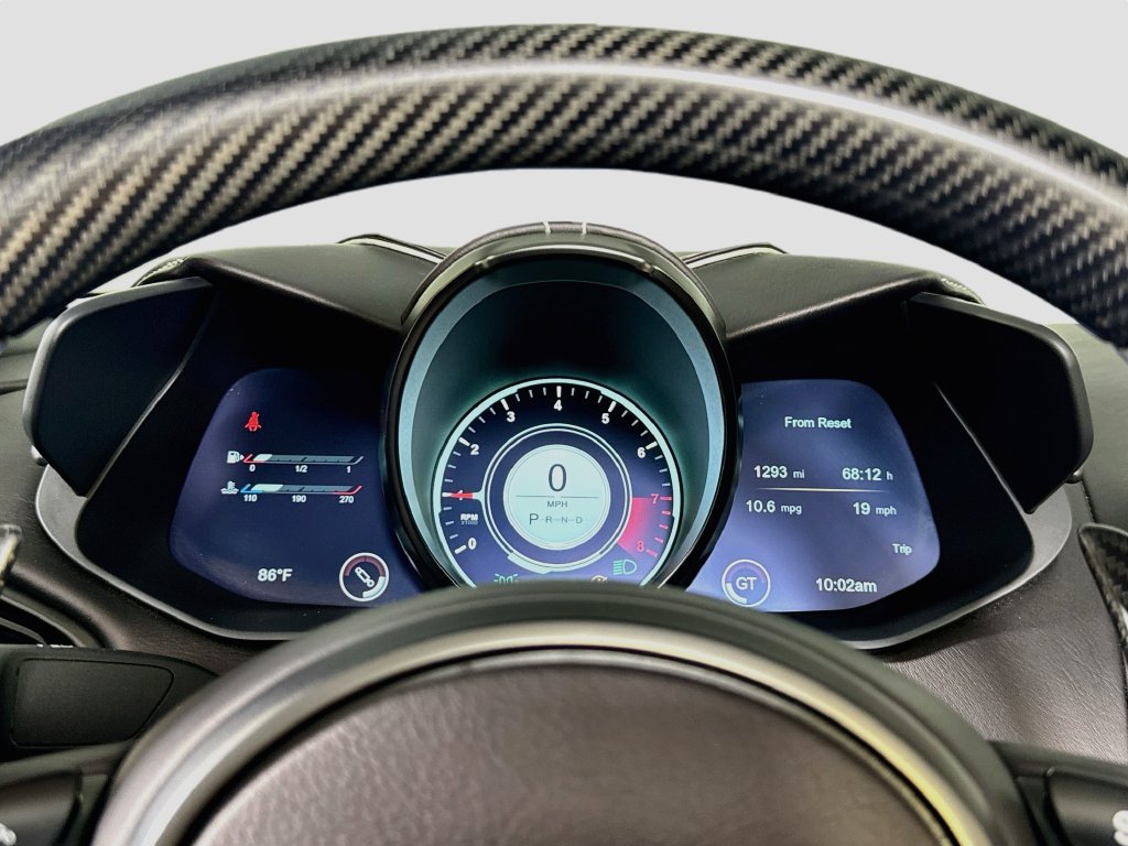 Used 2020 Aston Martin DBS Superleggera Volante RWD image 11