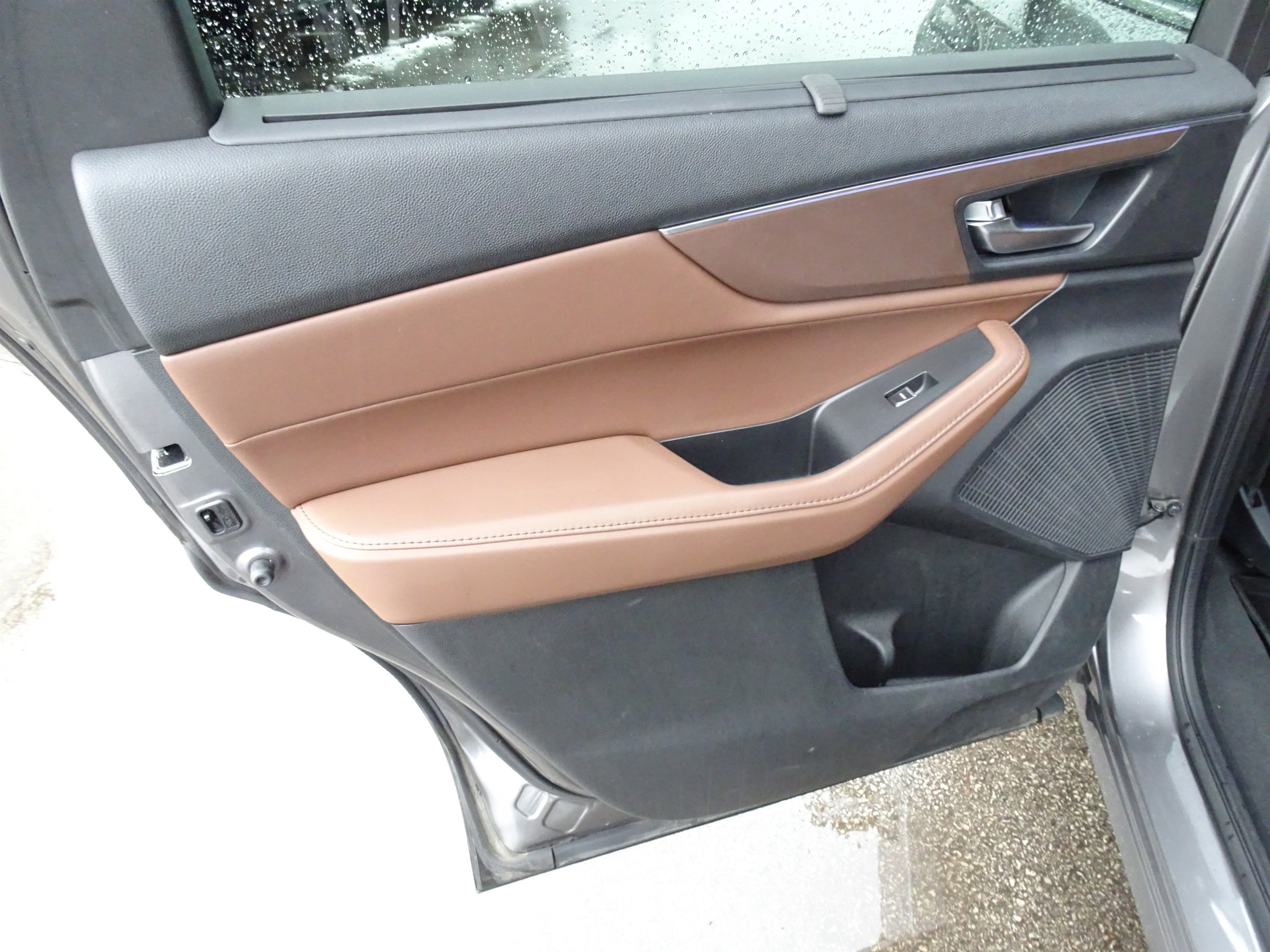 Used 2022 Acura MDX SH-AWD w/ Technology Package image 16