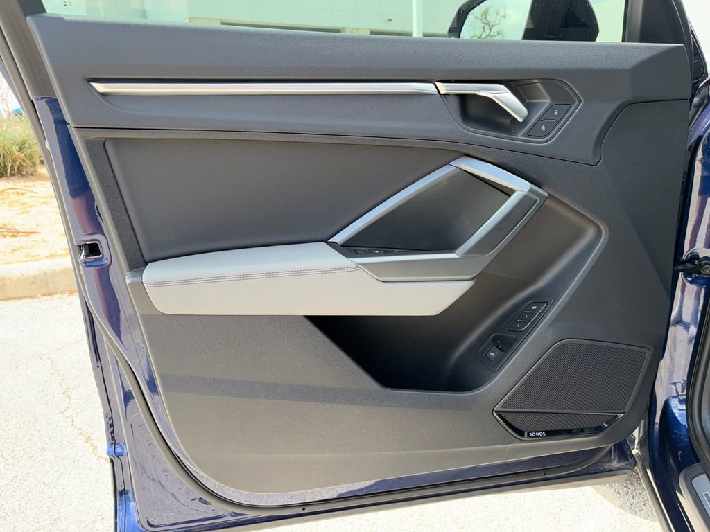 Used 2024 Audi Q3 2.0T Premium Plus w/ Premium Plus Package image 21