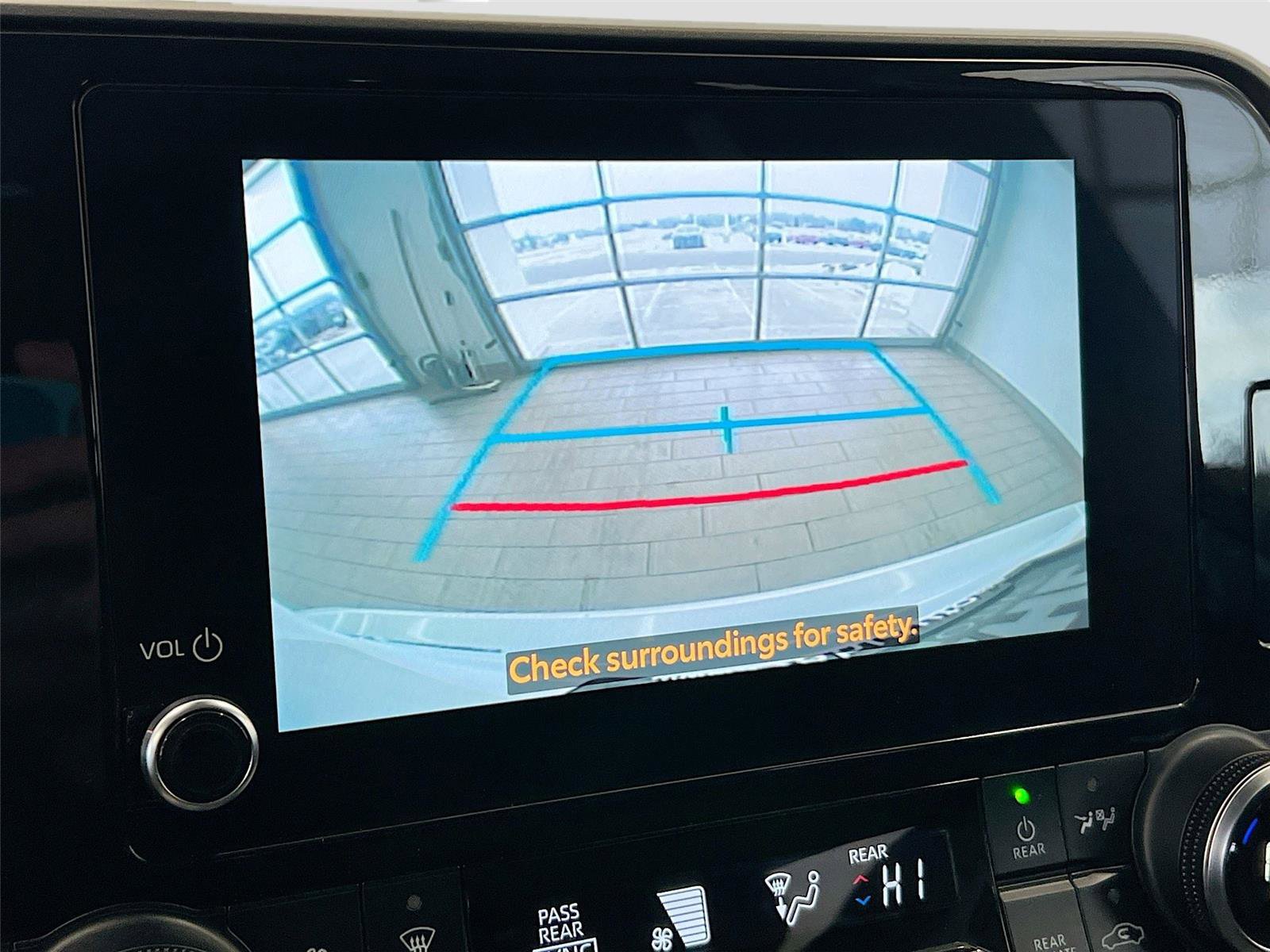 Used 2024 Toyota Highlander XLE image 11