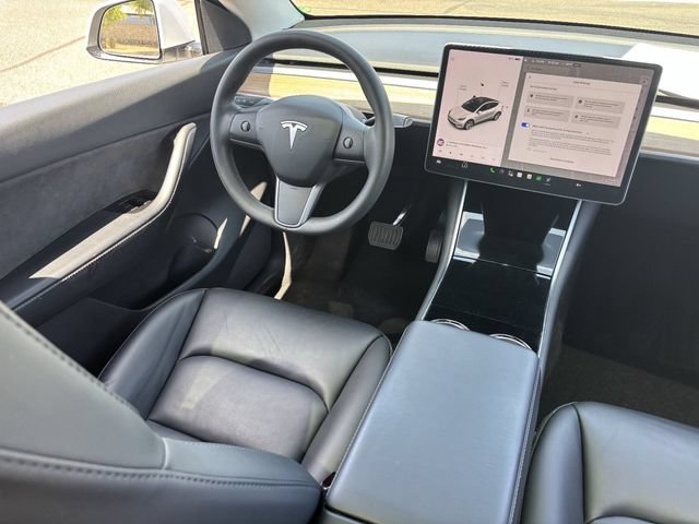Used 2021 Tesla Model Y AWD image 14