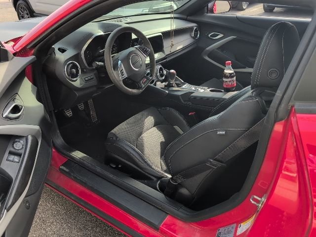 Used 2023 Chevrolet Camaro SS image 3