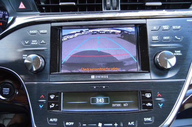 Used 2013 Toyota Avalon Limited FWD image 22