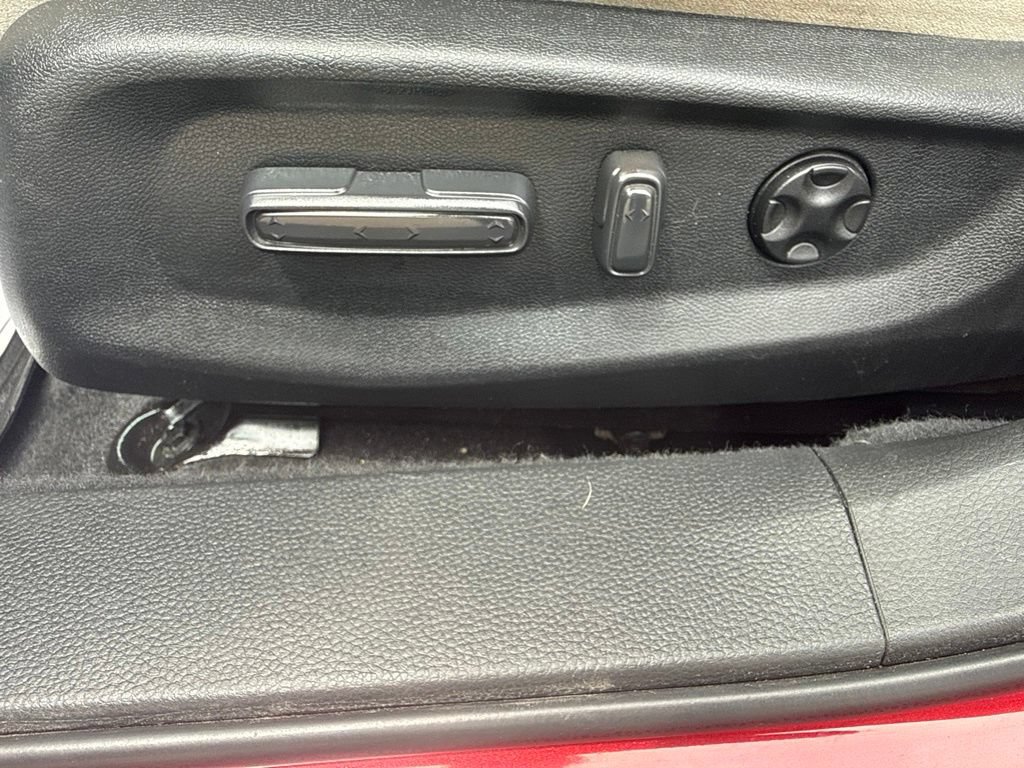 Used 2018 Honda Accord EX image 11
