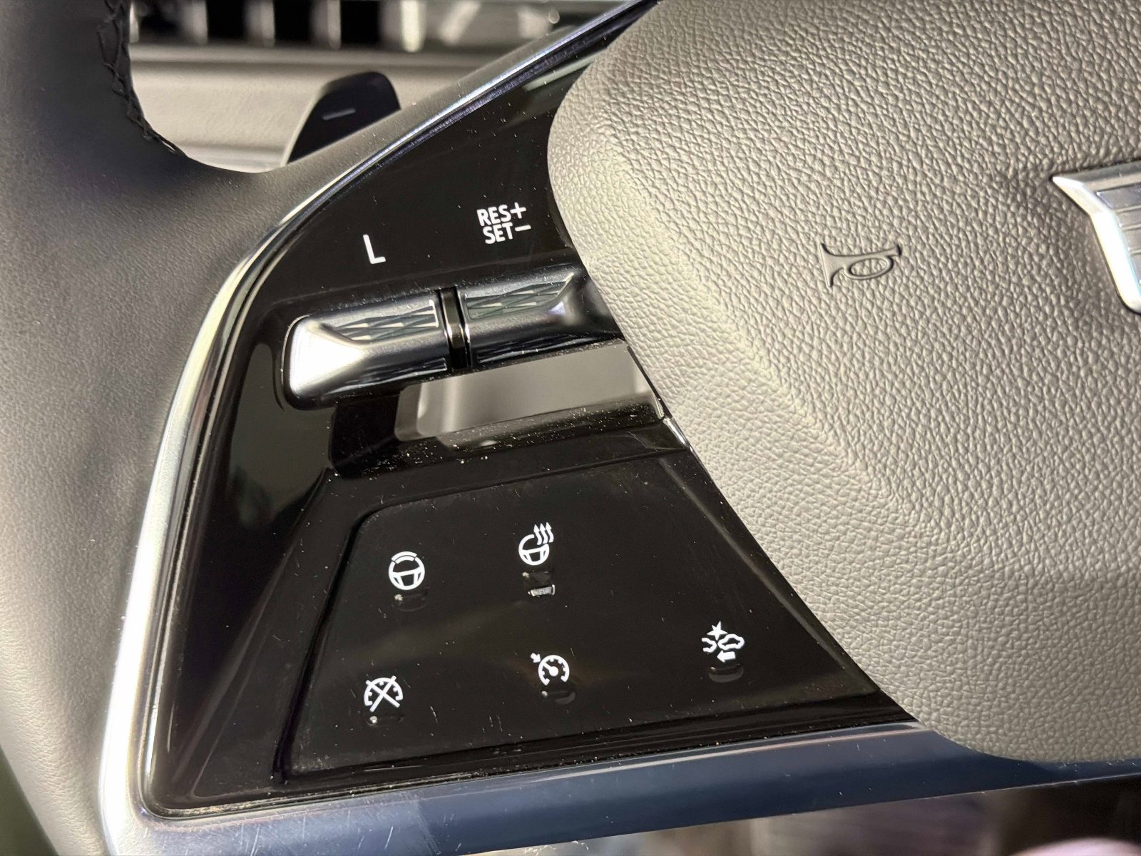 Used 2025 Cadillac Escalade Sport w/ Touring Package image 47