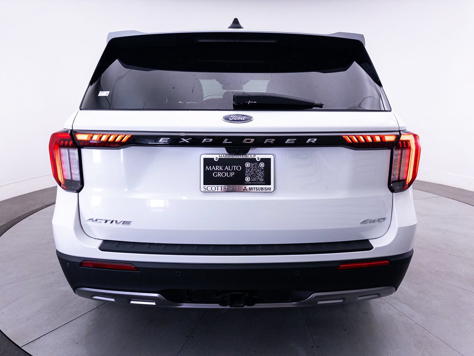 Used 2025 Ford Explorer Active w/ Active Comfort Package AWD/4WD image 15