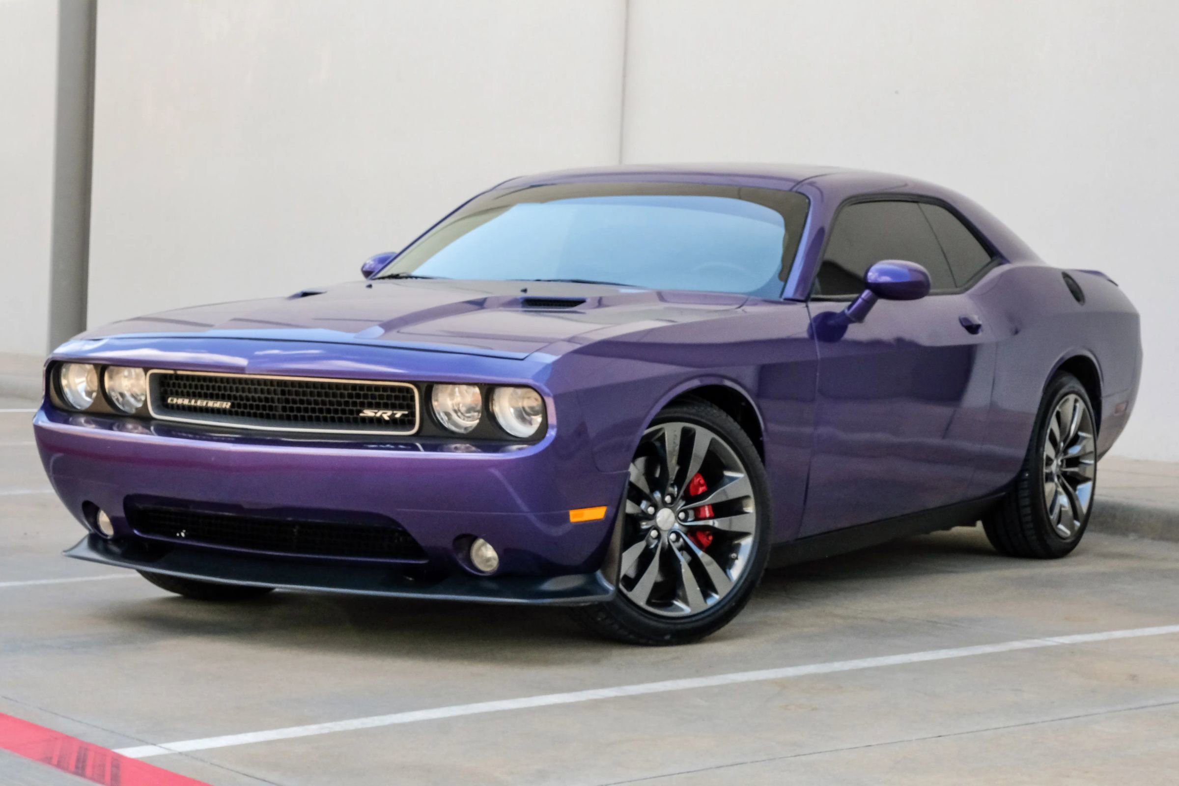 Used 2013 Dodge Challenger SRT8 w/ Harman Kardon Audio Group RWD image 17