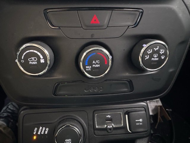 Used 2020 Jeep Renegade Sport image 7