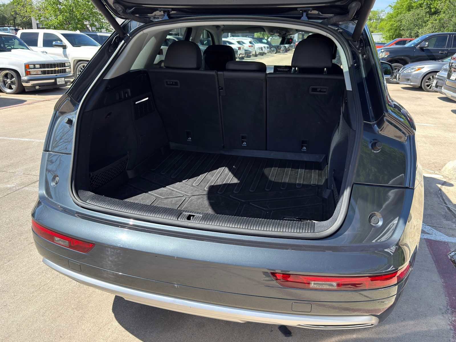 Used 2019 Audi Q5 2.0T Premium image 11