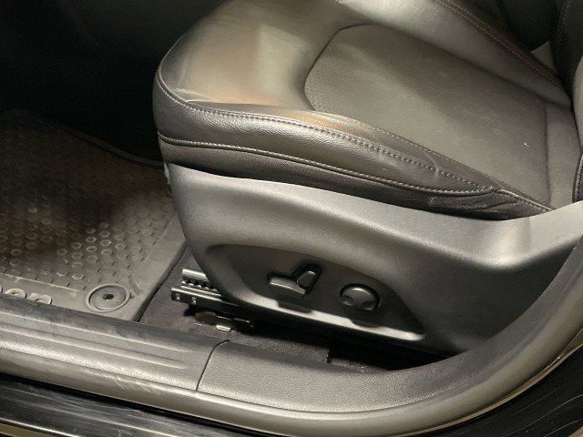 Used 2022 Jeep Compass Trailhawk w/ Trailhawk Convenience Group image 13