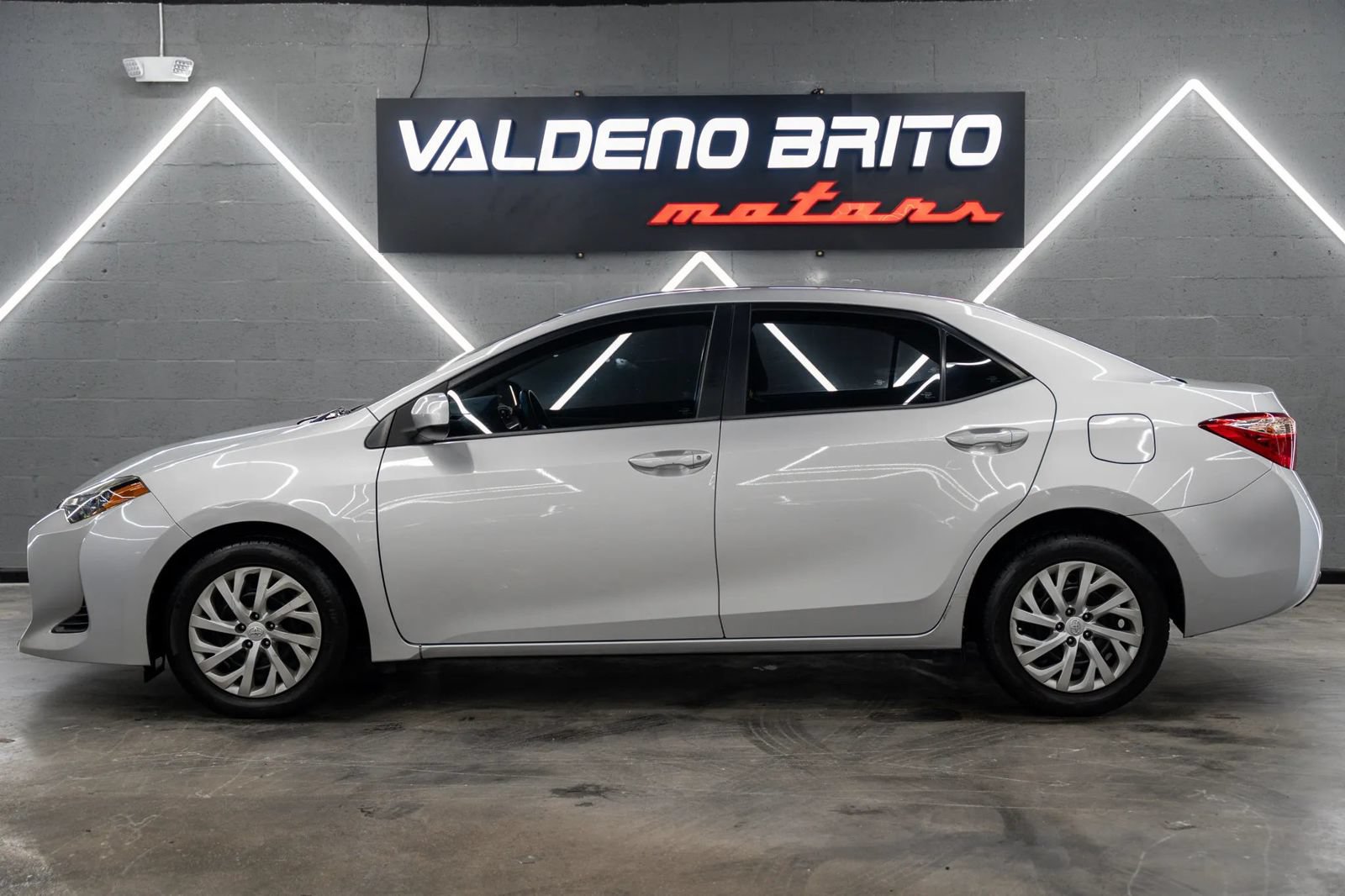 Used 2019 Toyota Corolla LE FWD image 10