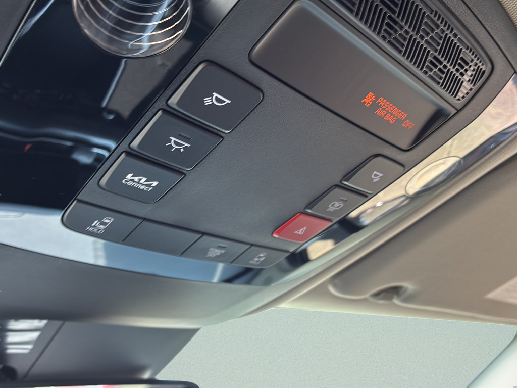 New 2026 Kia Carnival FWD image 38