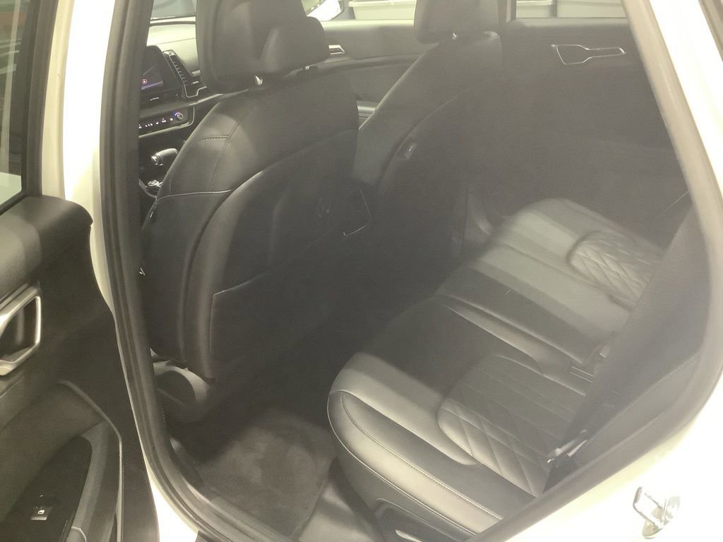 Certified 2023 Kia Sportage X-Line image 14