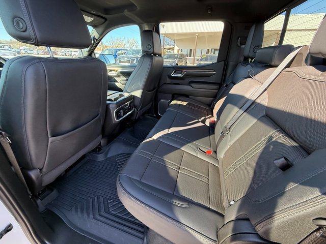 Used 2024 Chevrolet Silverado 1500 High Country w/ Technology Package image 14