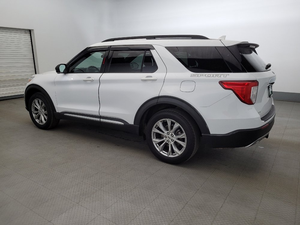 Used 2020 Ford Explorer XLT w/ Equipment Group 202A AWD/4WD image 3