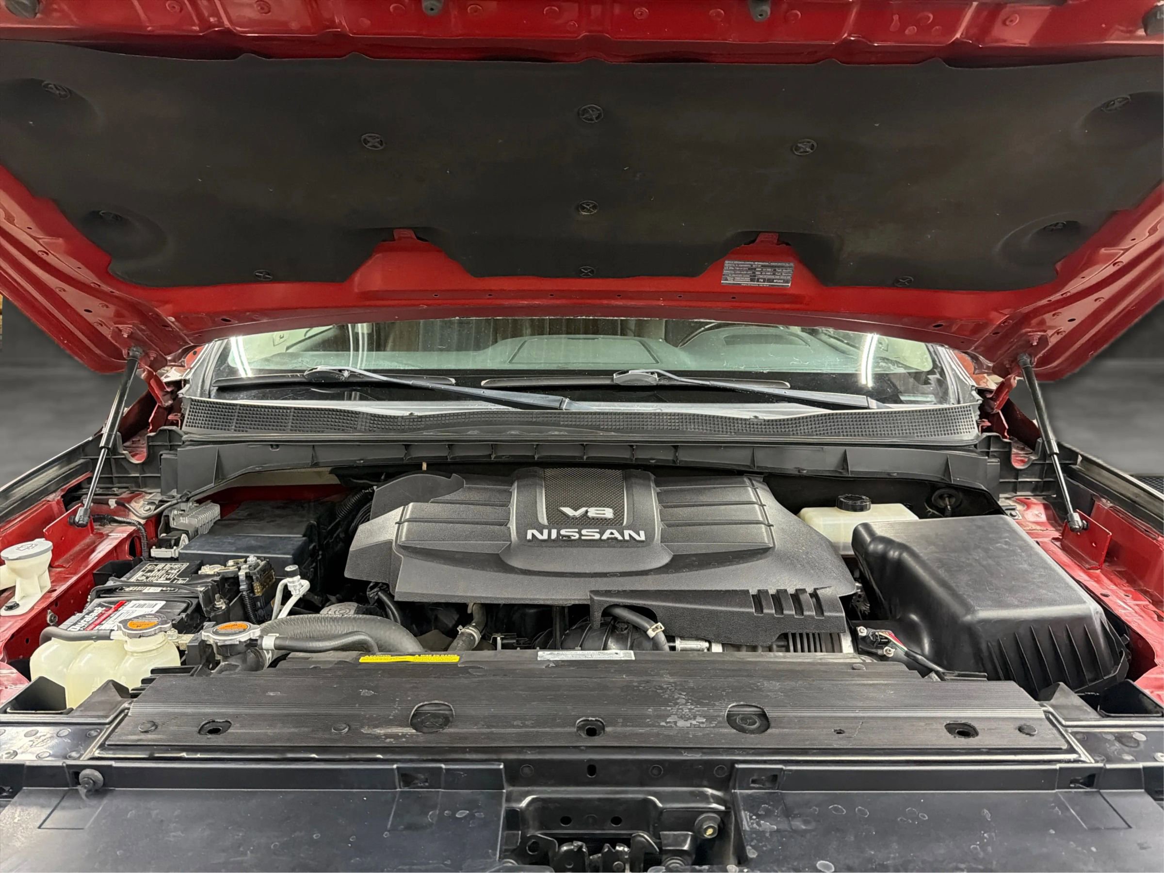 Used 2019 Nissan Titan Platinum Reserve w/ Platinum Utility Package AWD/4WD image 9