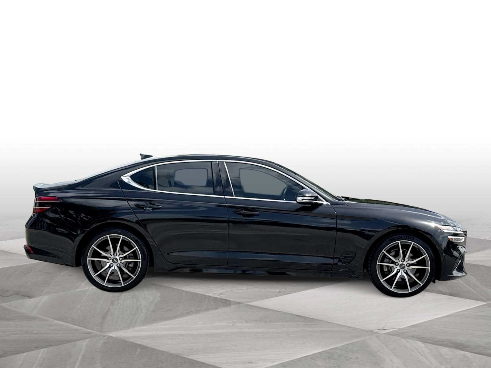 Used 2023 Genesis G70 2.0T RWD image 9