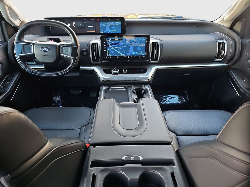 Used 2025 Ford Expedition Platinum w/ Driver's Package image 20