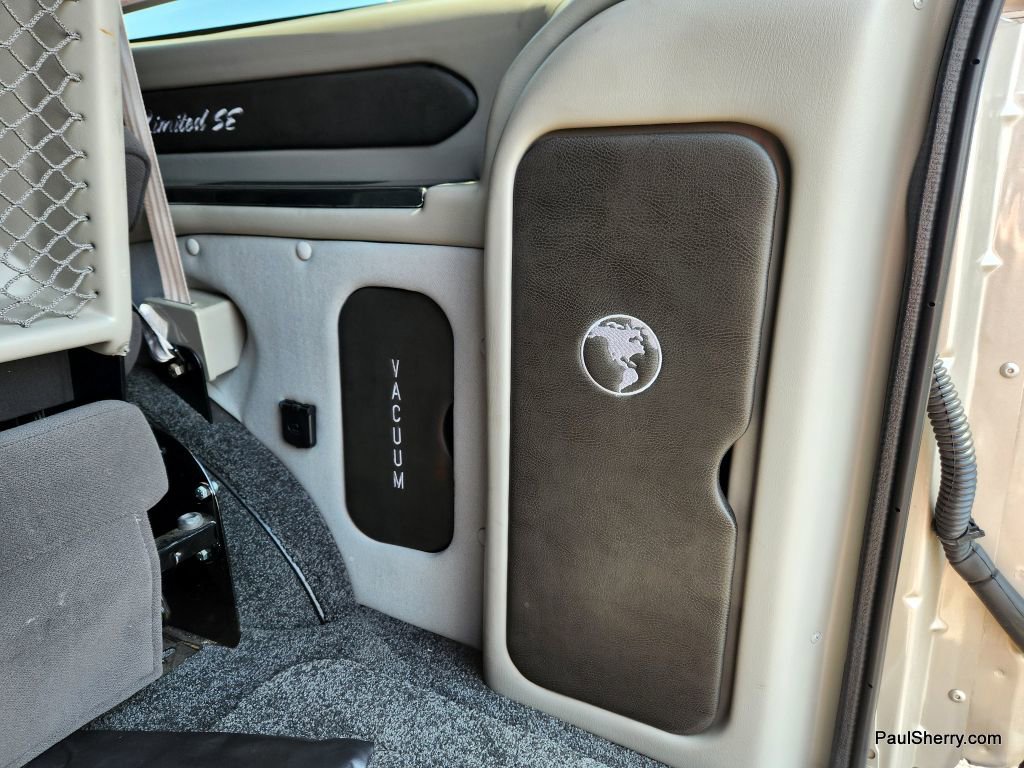 Used 2019 Chevrolet Express 2500 image 18