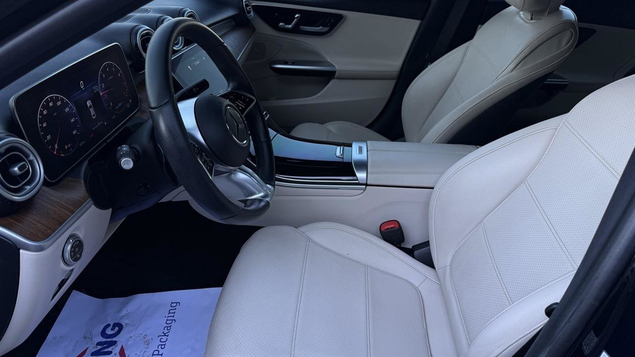 Used 2022 Mercedes-Benz C 300 4MATIC Sedan image 27