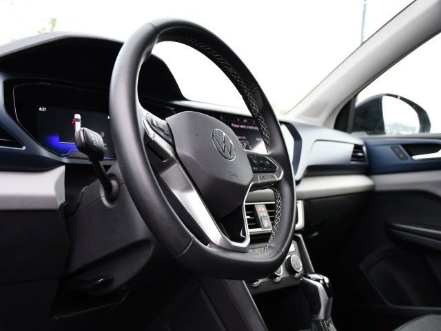 Used 2022 Volkswagen Taos SE FWD image 10