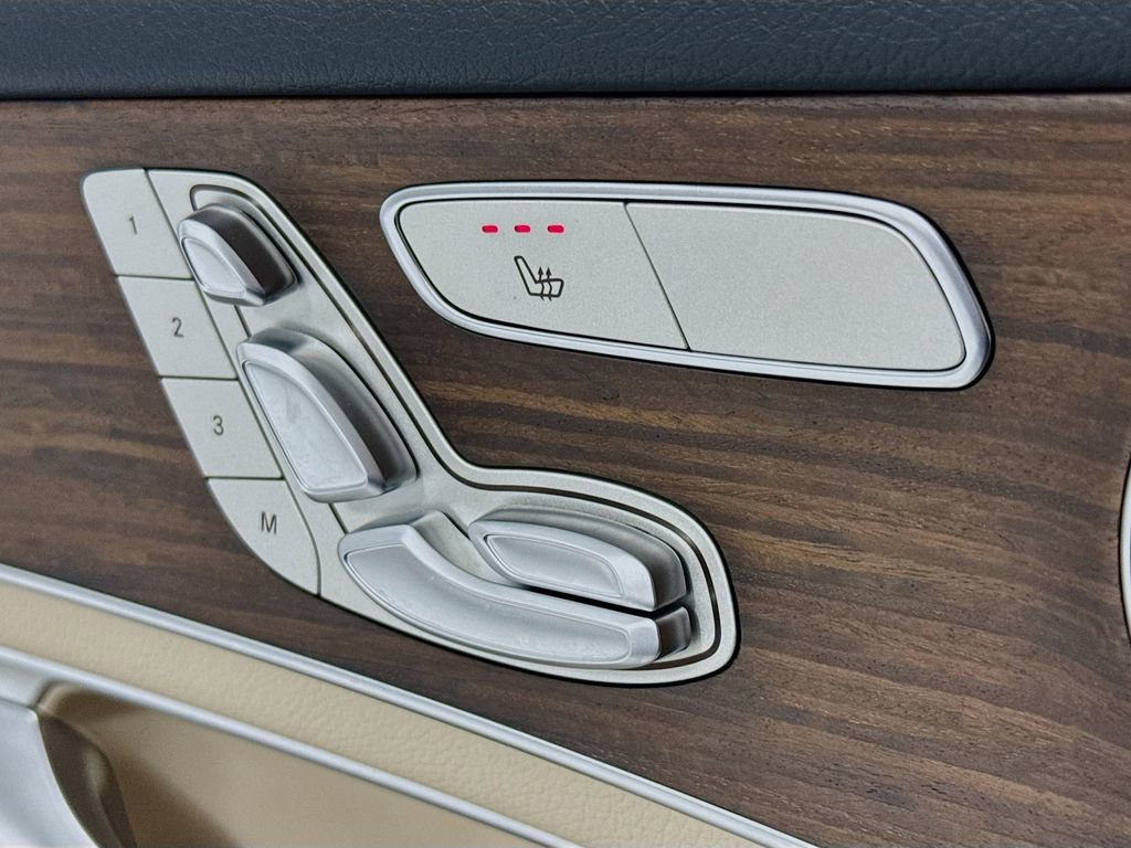 Used 2022 Mercedes-Benz GLC 300 GLC 300 image 22