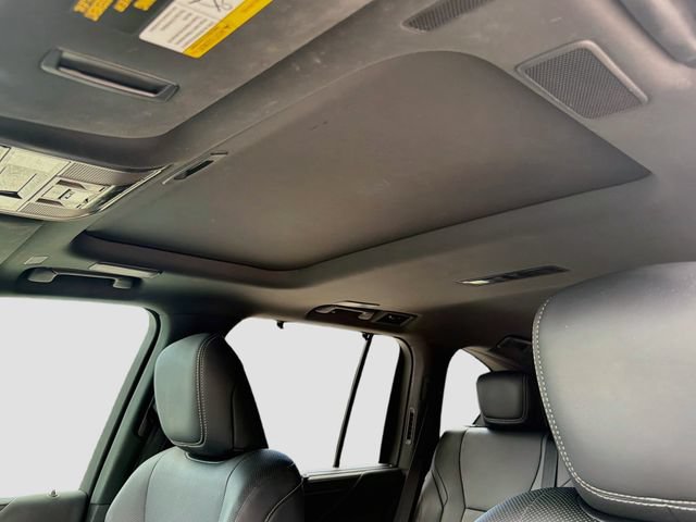 Used 2024 Lexus LX 600 4WD w/ Luxury Package image 28
