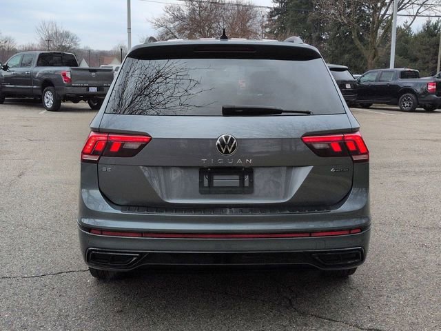 Used 2022 Volkswagen Tiguan SE R-Line AWD/4WD image 4
