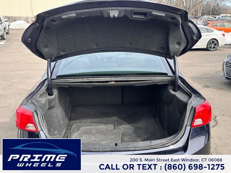 Used 2018 Chevrolet Impala LT image 13