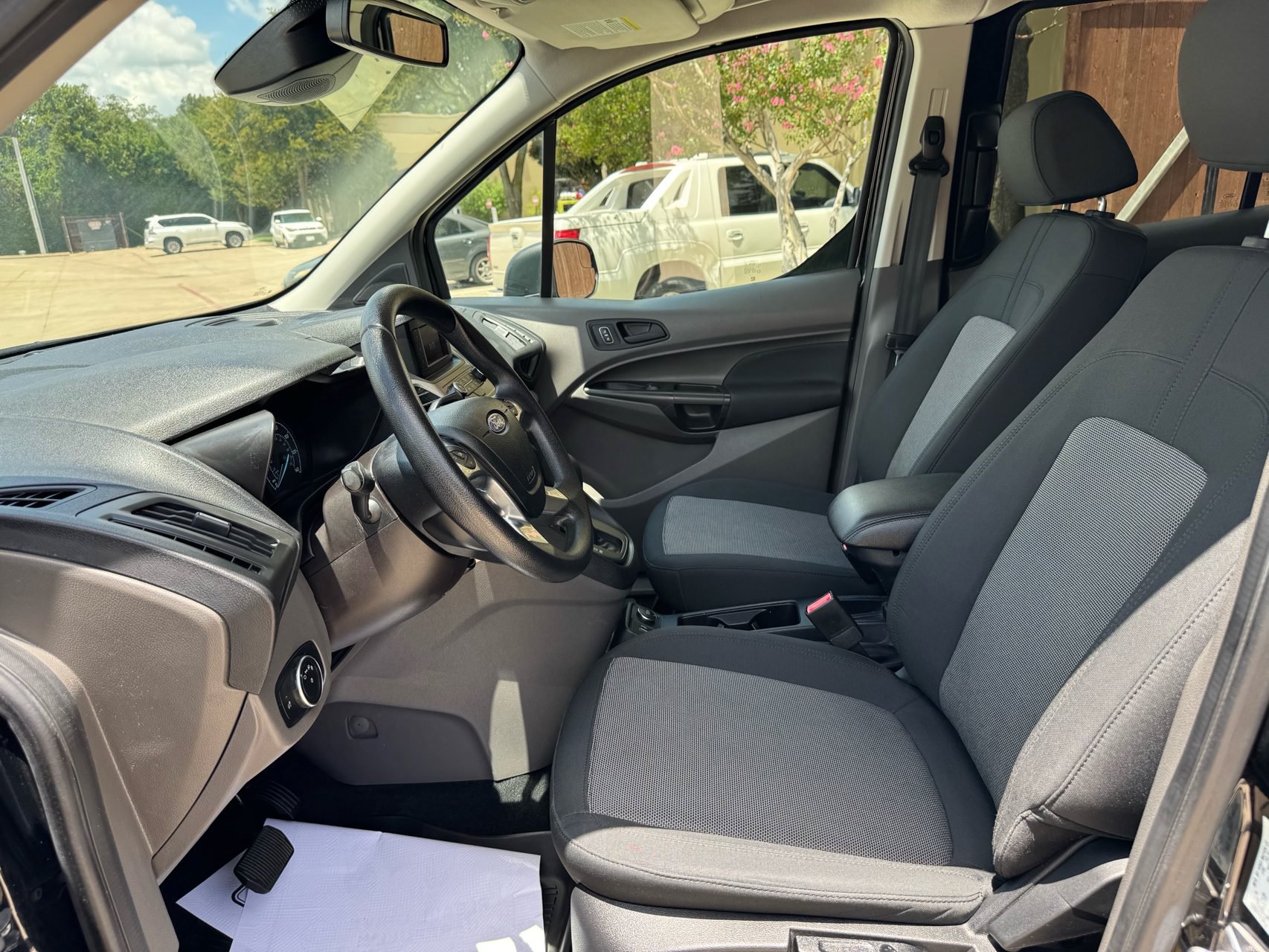 Used 2020 Ford Transit Connect XL FWD image 5