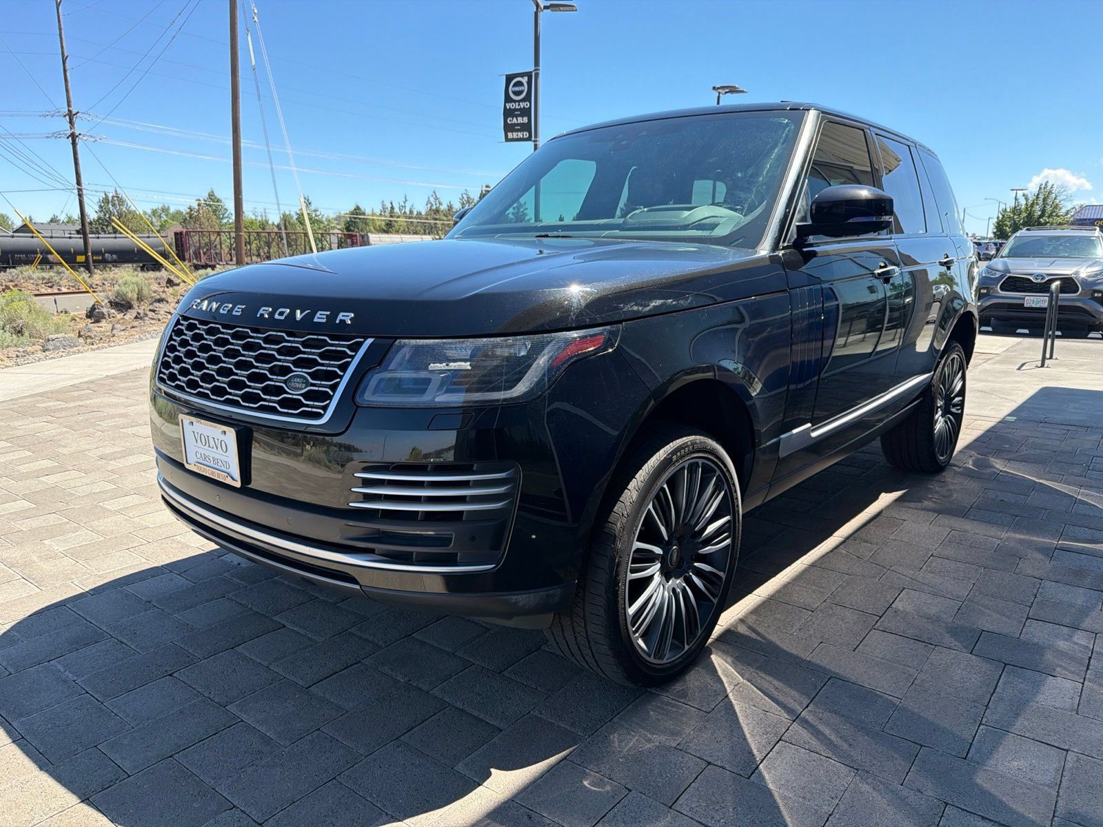 Used 2018 Land Rover Range Rover Autobiography AWD/4WD image 4