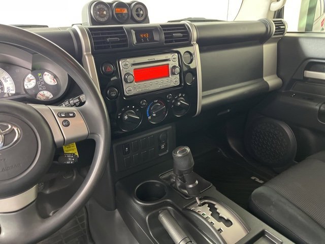 Used 2013 Toyota FJ Cruiser 4WD image 14