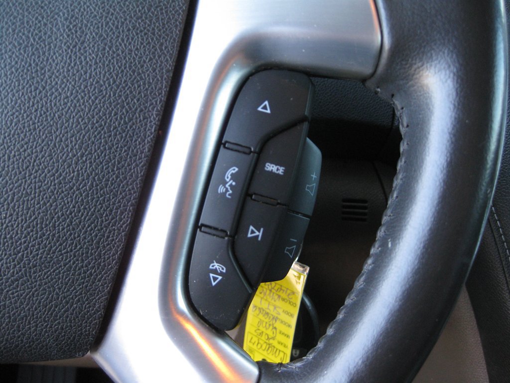 Used 2015 GMC Acadia SLT w/ Open Road Package FWD image 17