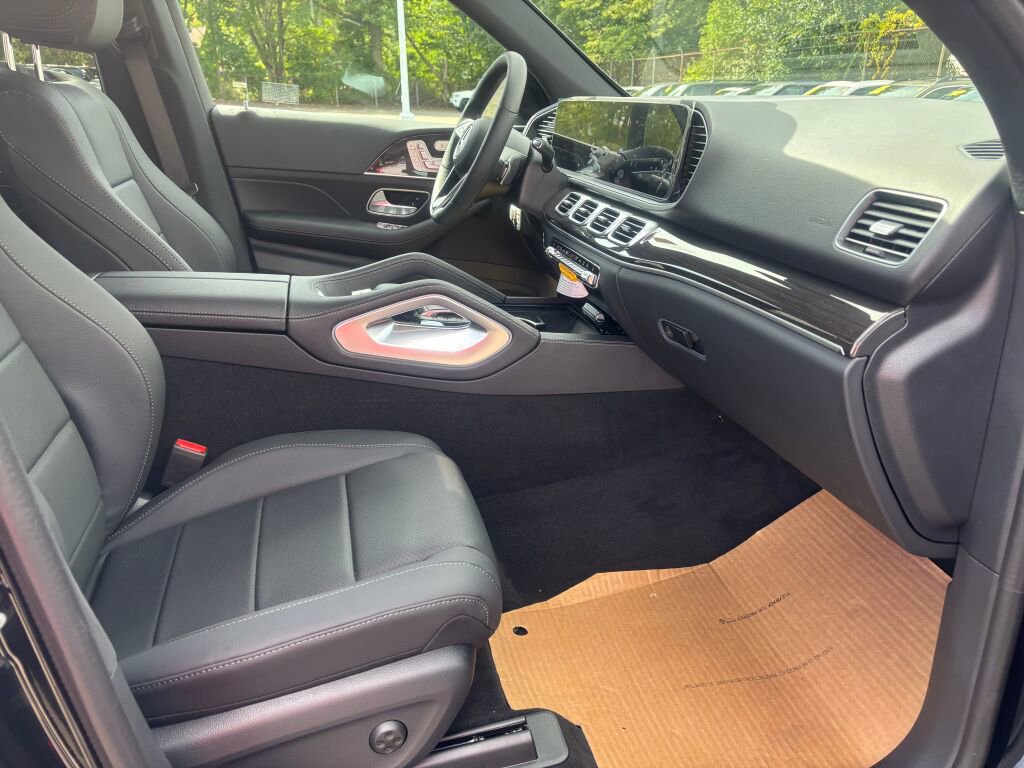 New 2026 Mercedes-Benz GLE 450e 4MATIC image 13