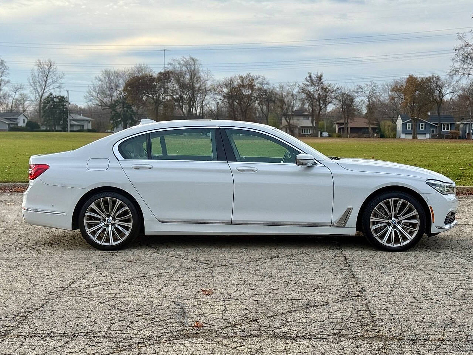 Used 2016 BMW 750i xDrive image 5
