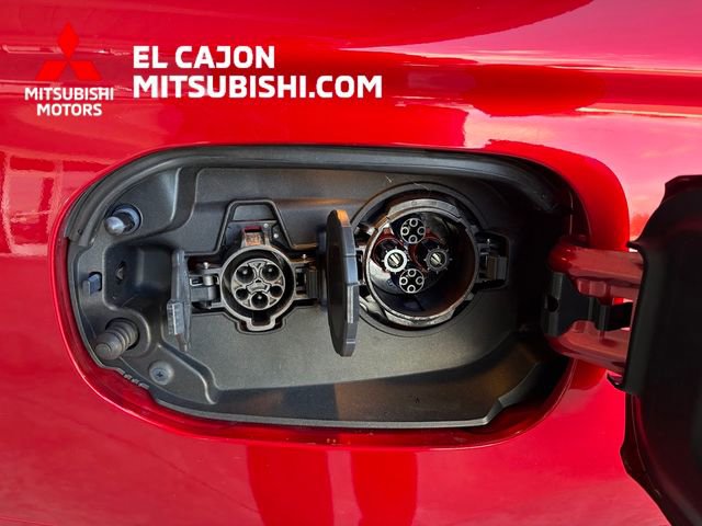 Used 2022 Mitsubishi Outlander SEL image 4