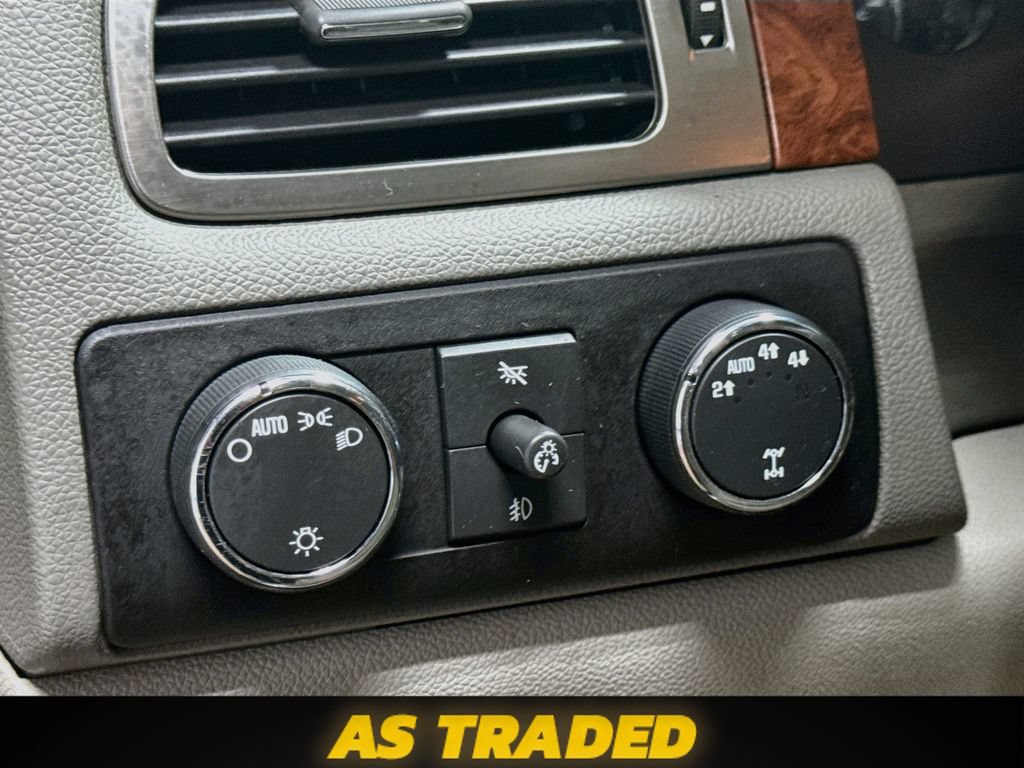 Used 2007 Chevrolet Suburban LT w/ LT Preferred Equipment Group AWD/4WD image 10