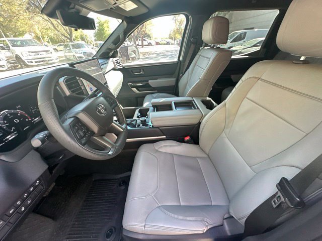 Used 2026 Toyota Tundra Limited AWD/4WD image 17